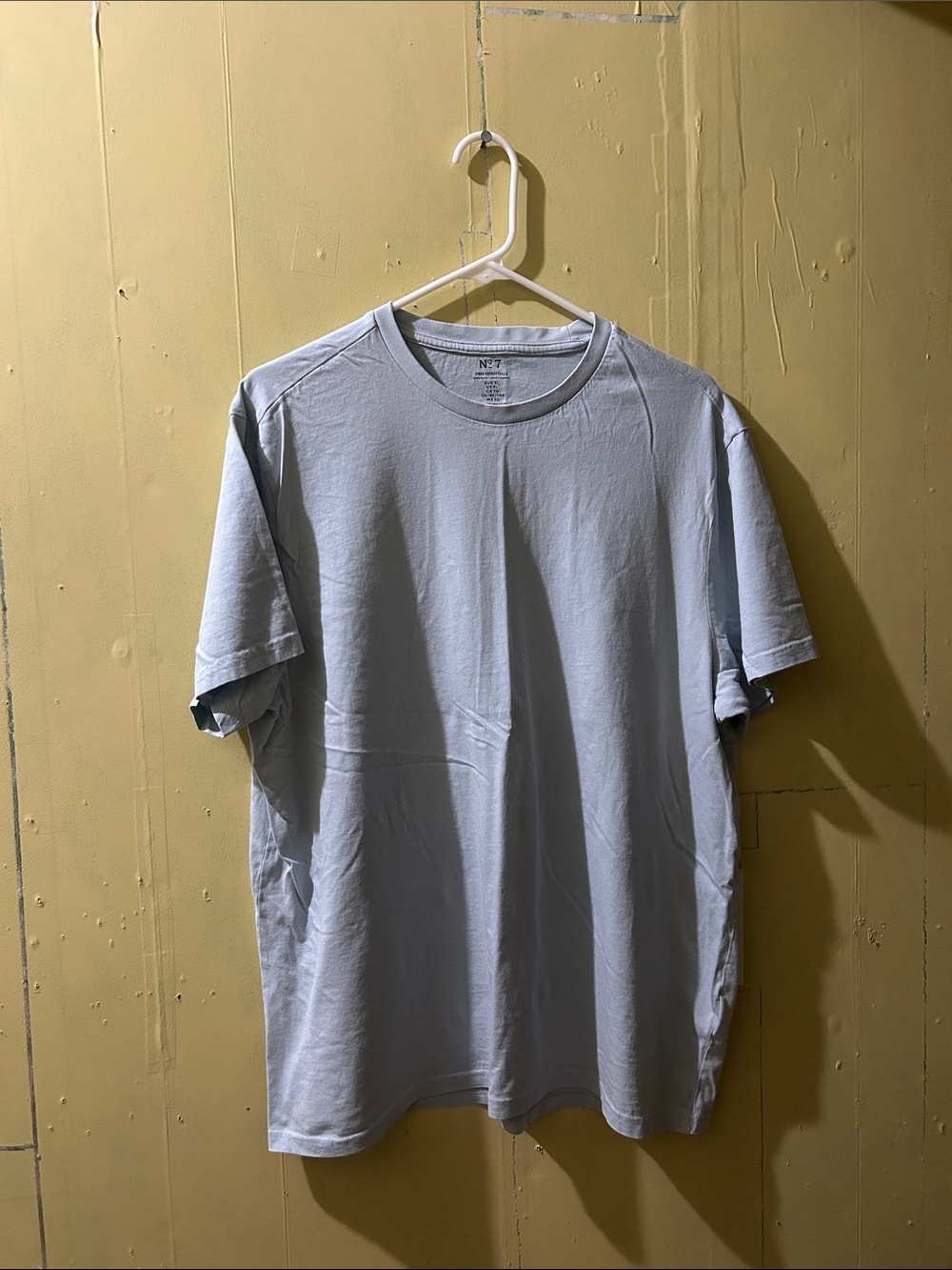 Essentials No 7: THE T-SHIRT